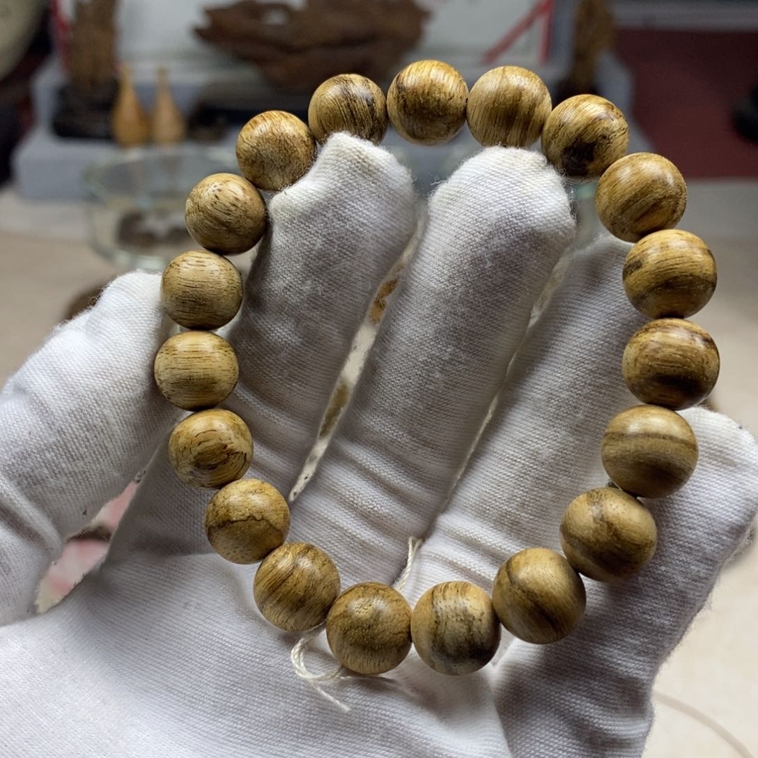 沉香手串马泥涝 11单 8克 随机发货