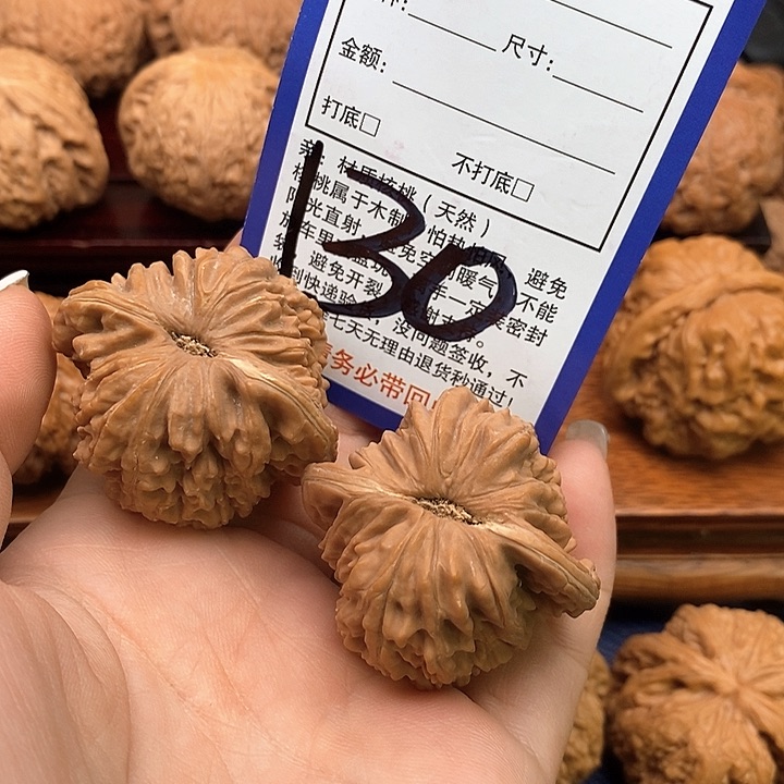 桃核吊坠四座楼狮子头41