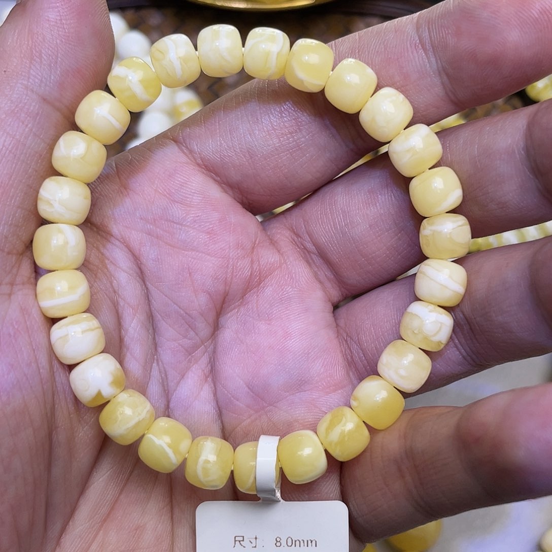 蜜蜡手串未镶嵌8m瓷白一线天