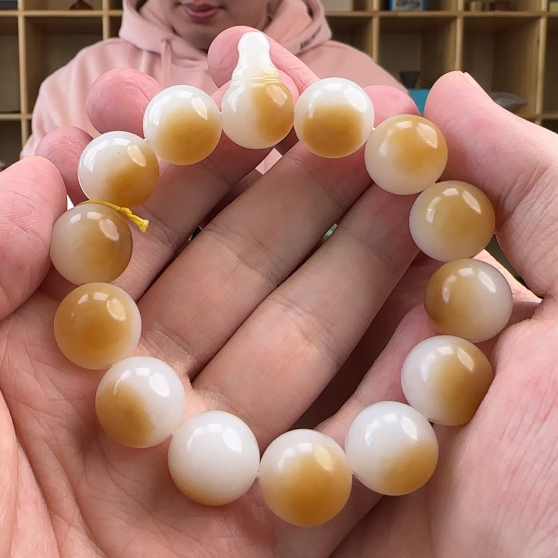 和田玉挂件未镶嵌单圈