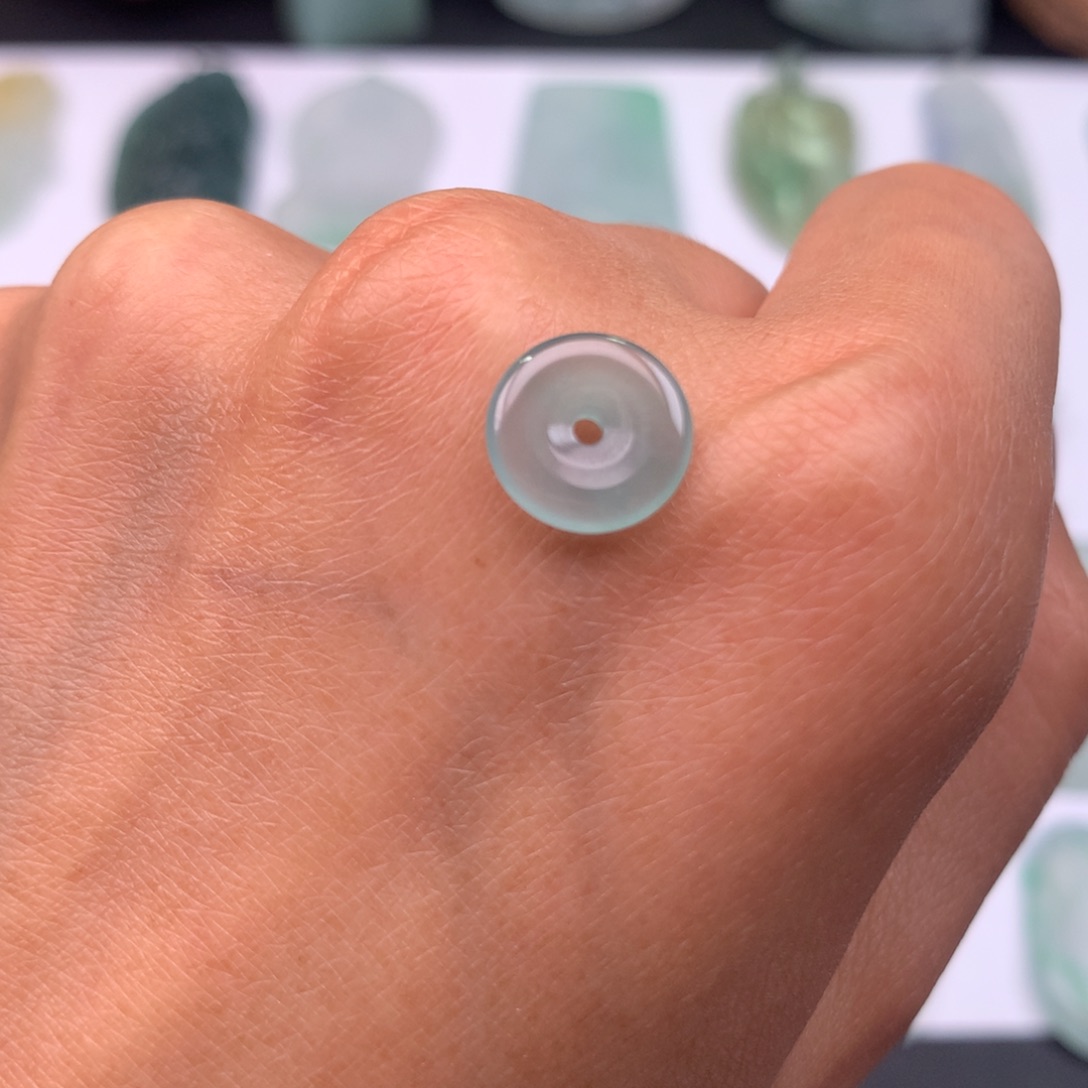 定制翡翠未镶嵌平安扣