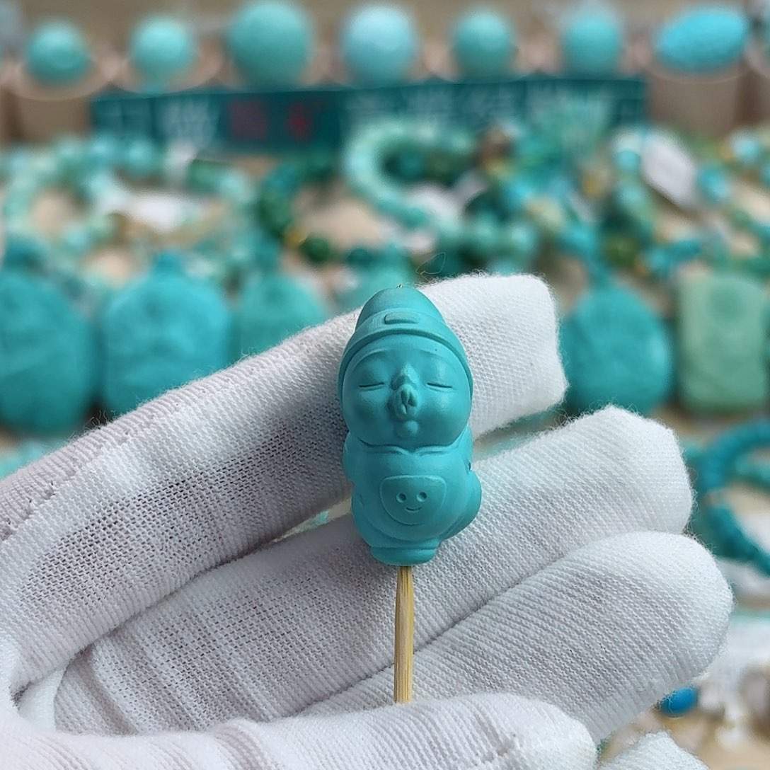 绿松石未镶嵌珠宝奇石