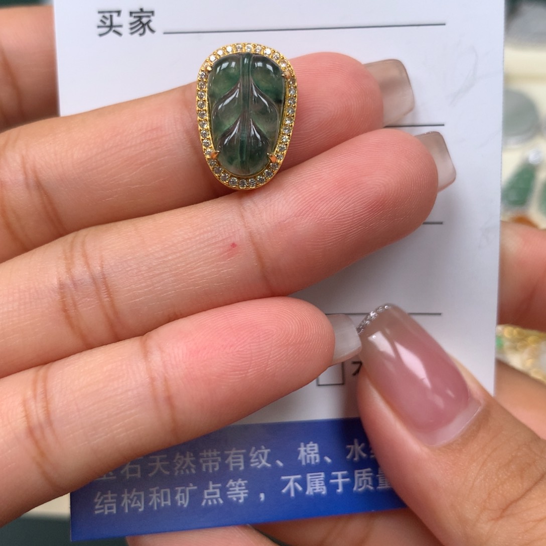 颈饰银S925镶嵌翡翠