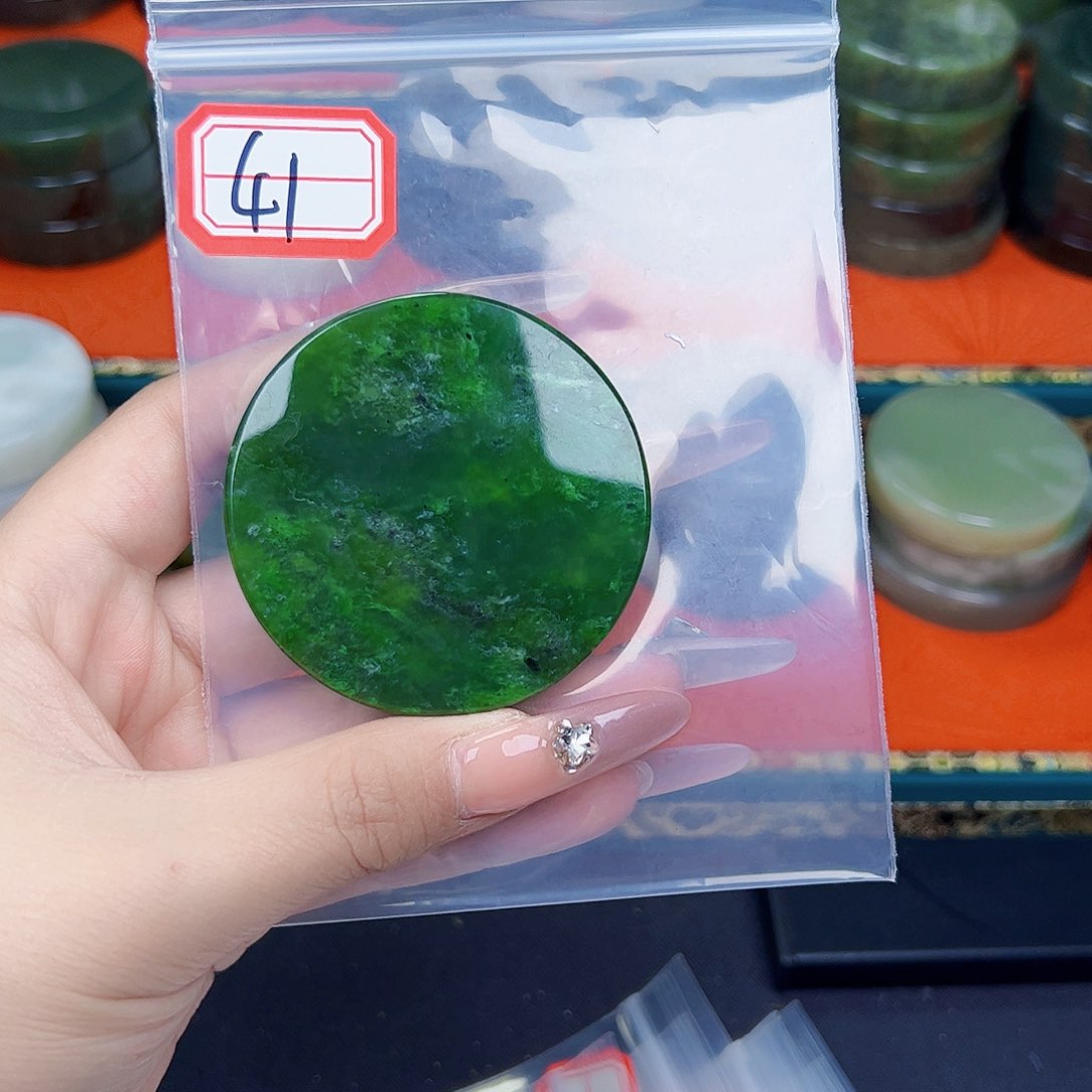 和田玉珠宝半成品未镶嵌金**弟