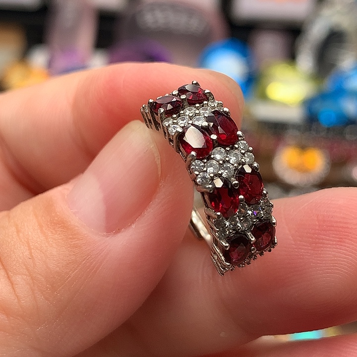 银S925镶嵌石榴石戒指