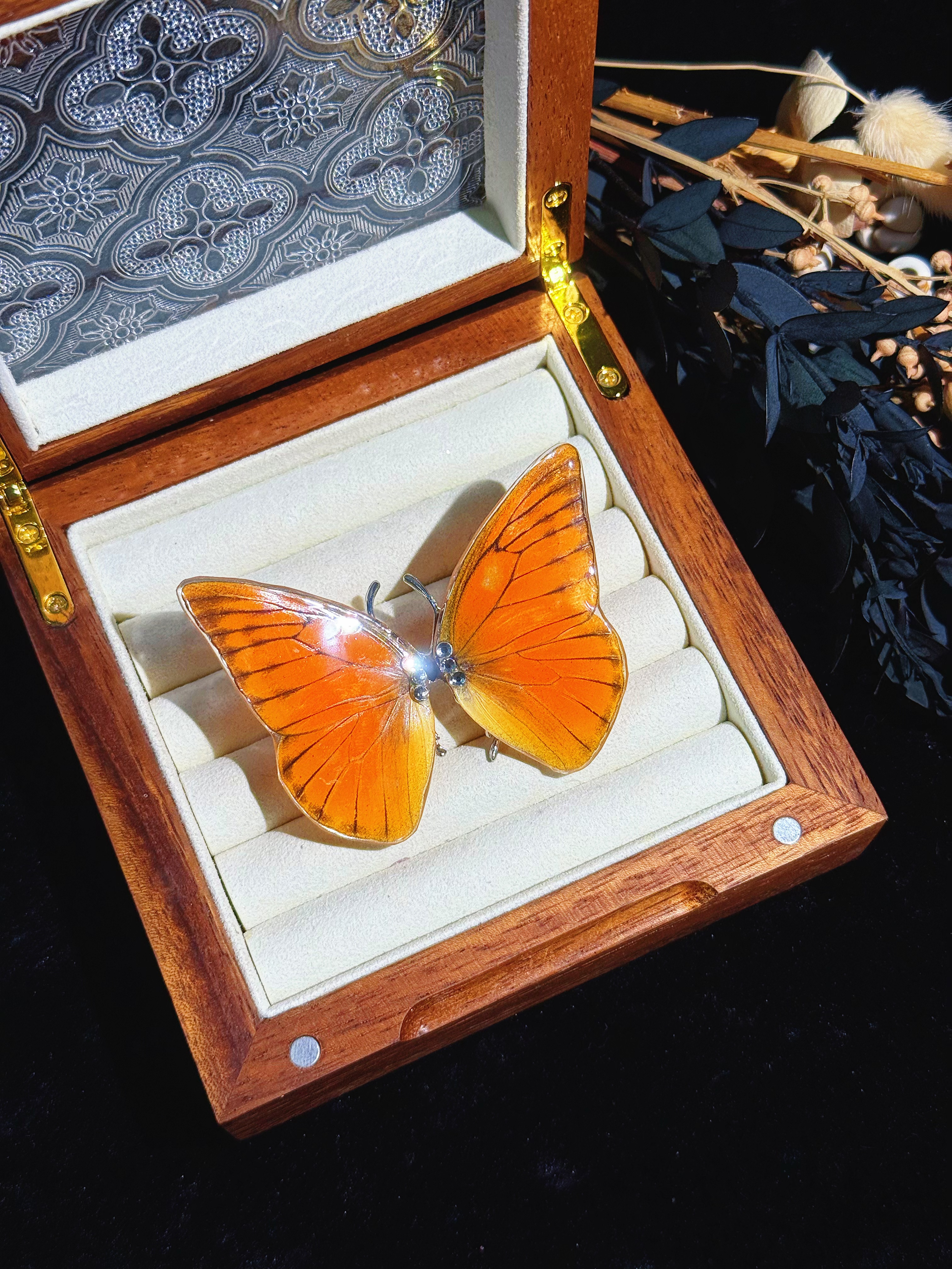 非金属树脂耳饰 真蝴蝶标本耳饰 项链 胸针 纯手工打造超仙气质