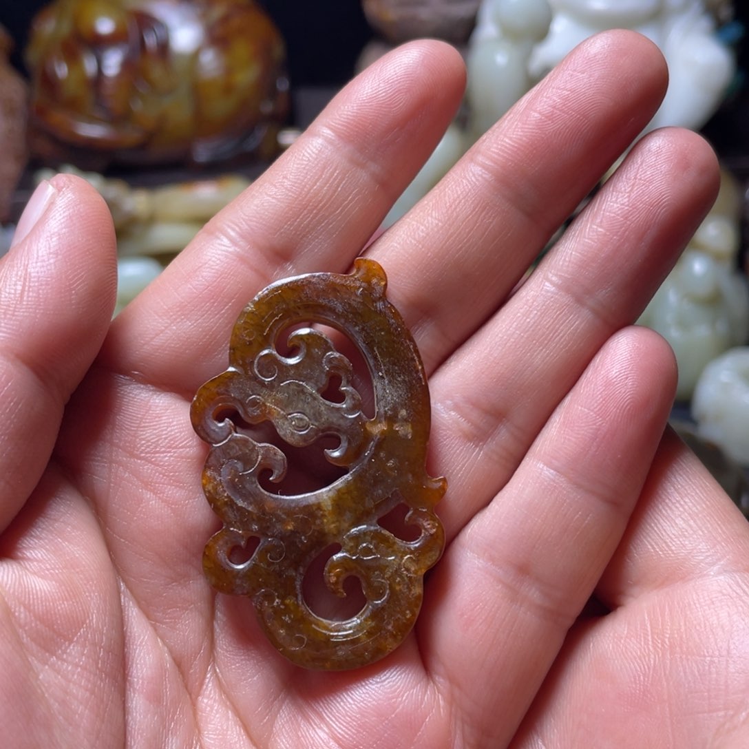 【闪购商品】和田玉挂件未镶嵌半**人