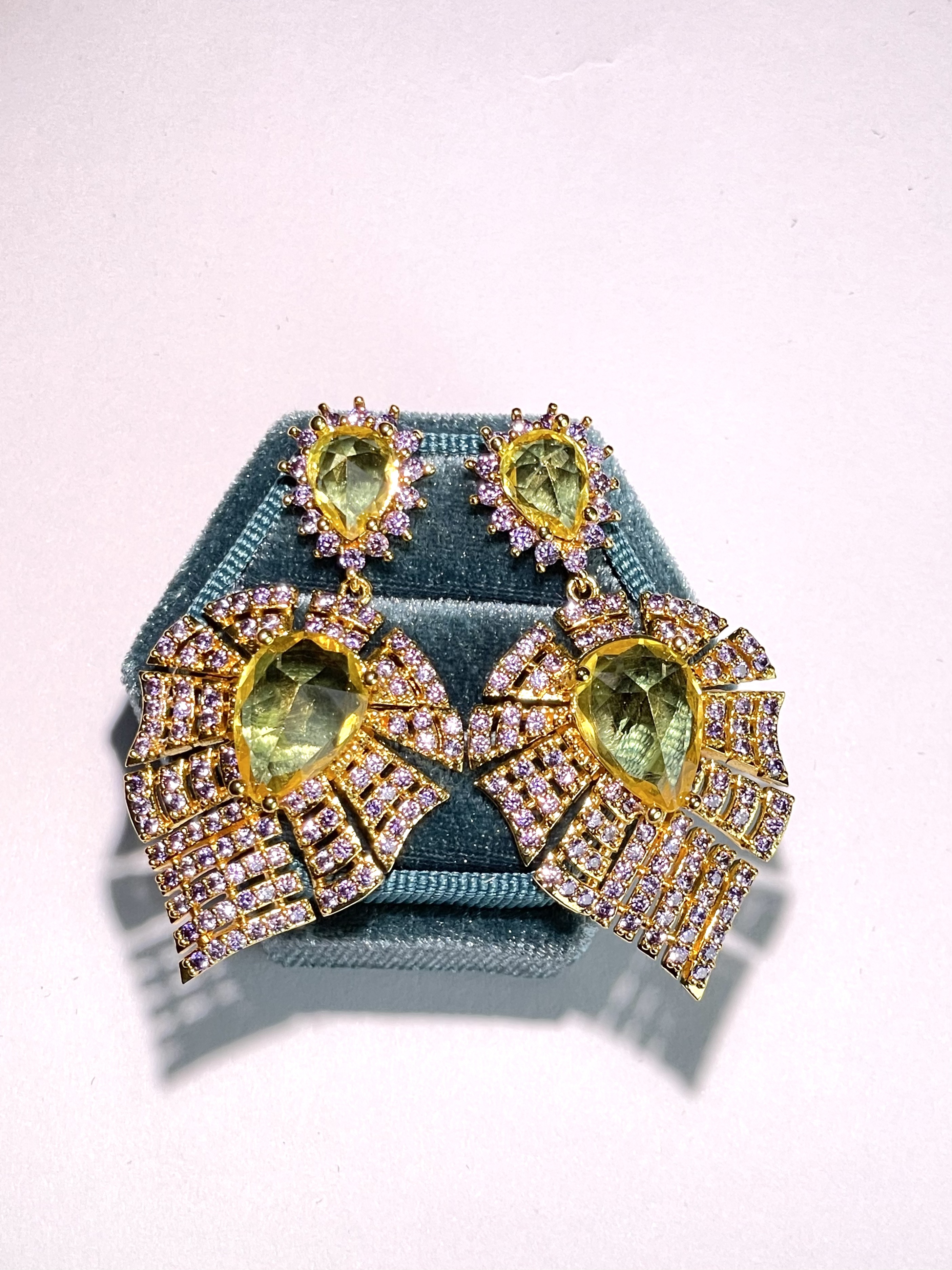 铜合金合成锆石耳饰 铜合金合成立方氧化锆耳钉气质轻奢时尚L101