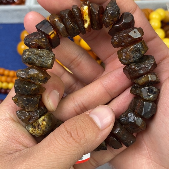 琥珀珠宝奇石未镶嵌