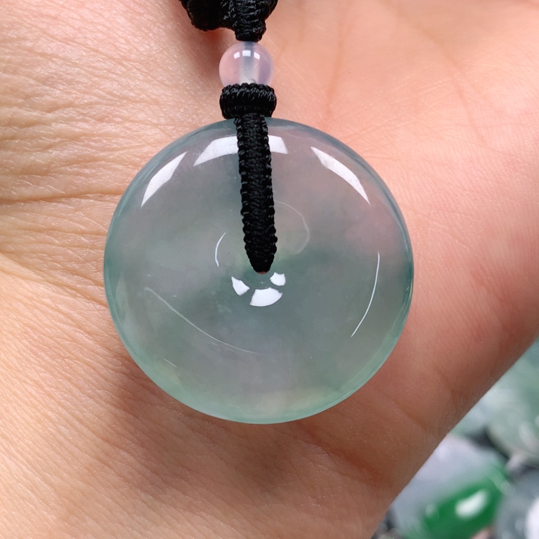 翡翠颈饰未镶嵌天然翡翠