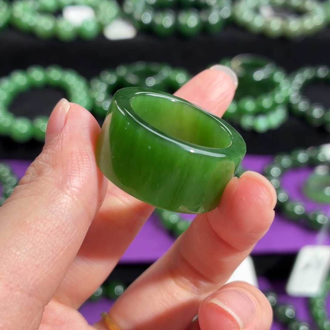 和田玉（碧玉）未镶嵌戒指