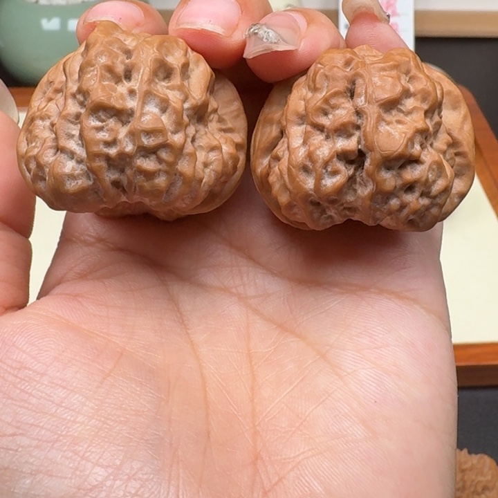 文玩核桃把件全品蛤蟆头40