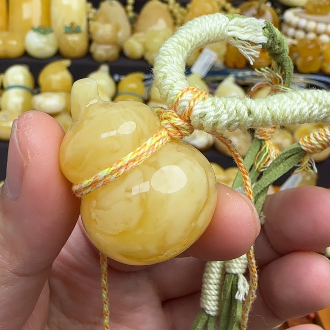 蜜蜡套链未镶嵌天然俄料蜜蜡葫芦吊坠
