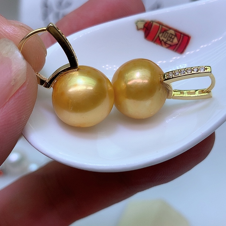 银S925镶嵌淡水珍珠耳饰