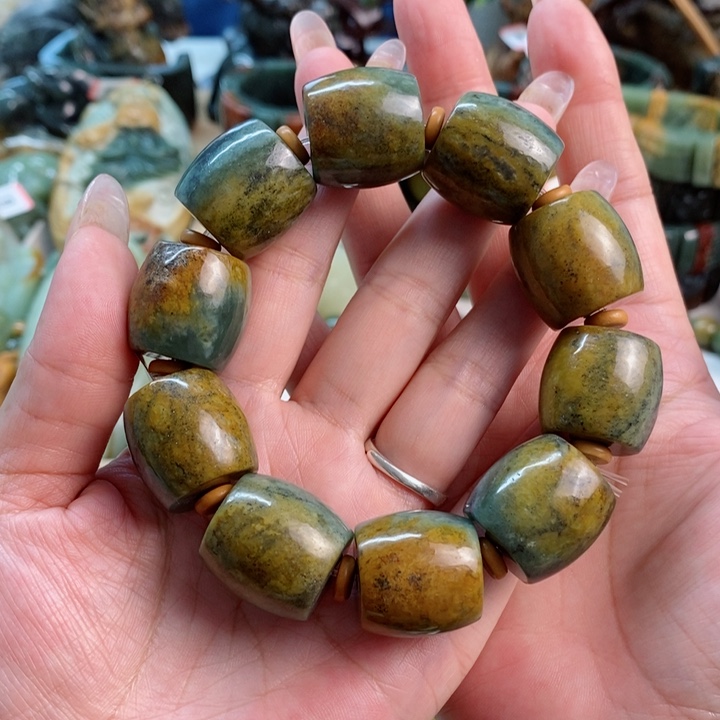 透闪石质玉手串未镶嵌