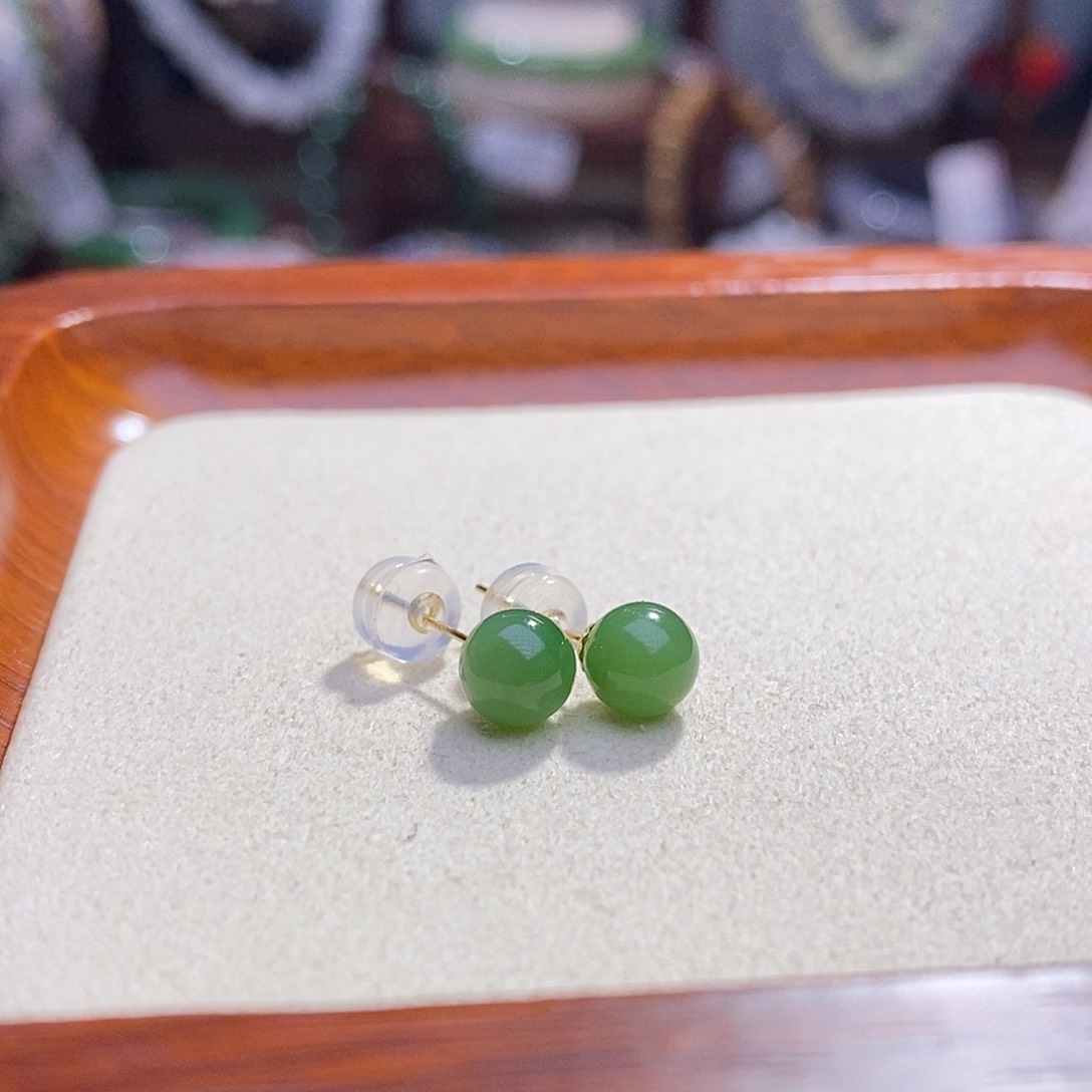 和田玉未镶嵌碧玉金镶耳钉6MM 