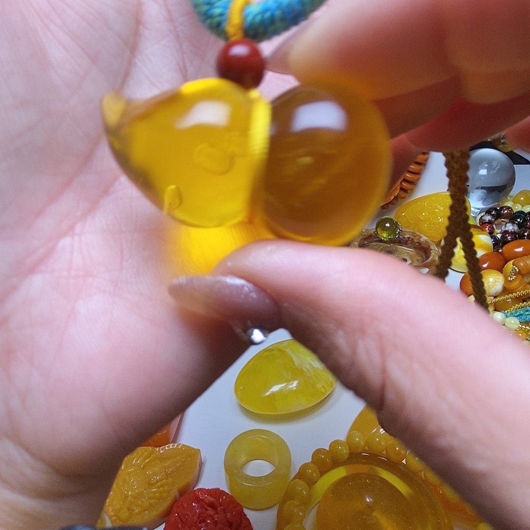 金珀葫绿吊坠项链