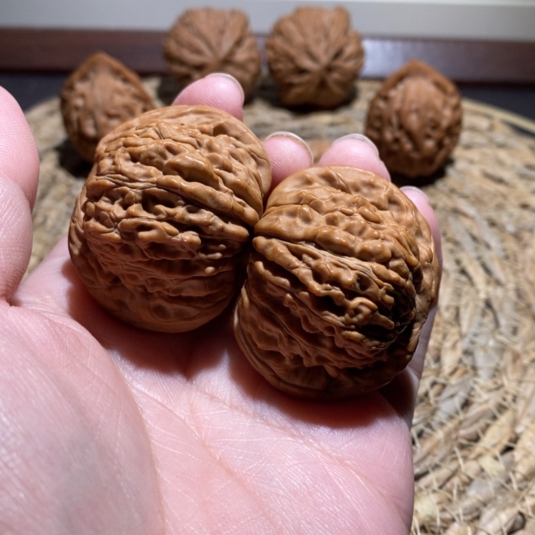 建***鲜吊坠桃核43汉高楼