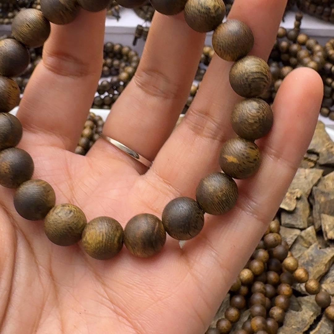 *****沉香沉香碎屑沉香陆河老料1.0 9克