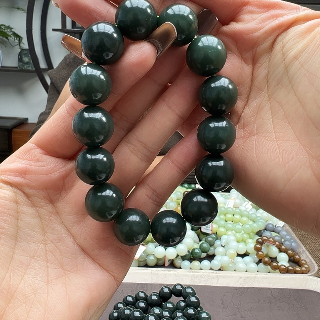 和田玉未镶嵌手链16且末