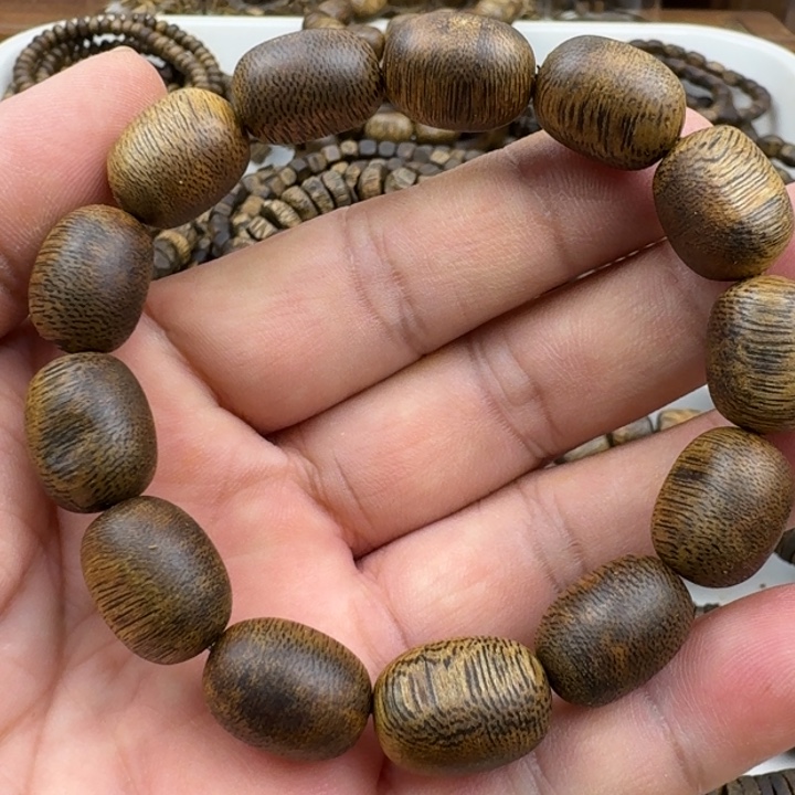沉香手串金沙叶手串10克加