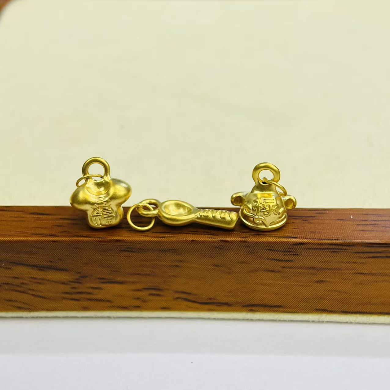 新金社黄金足金999衣食无忧1套DP1338-0700