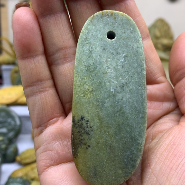 【闪购商品】岫岩河磨玉（透闪石质玉）未镶嵌挂件