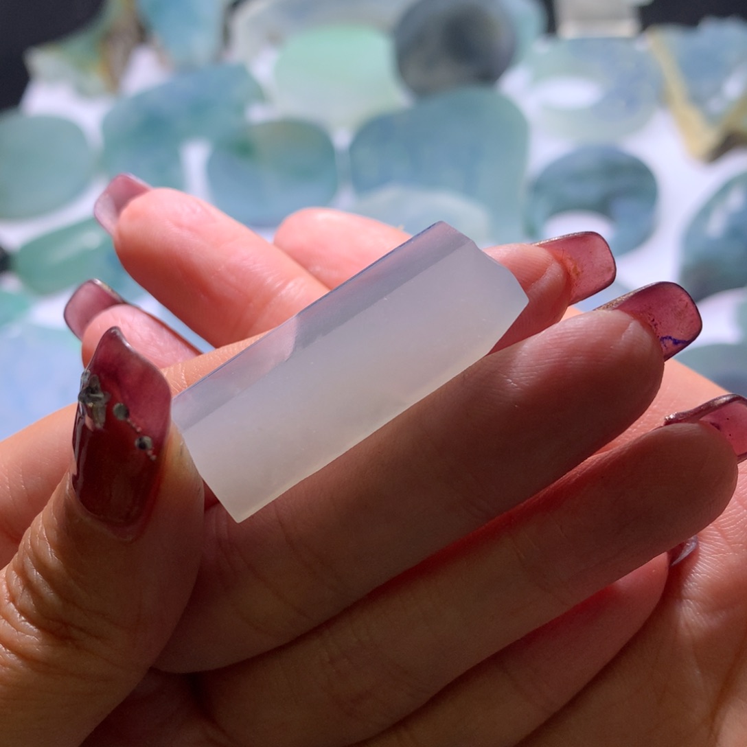 定制翡翠未镶嵌福利