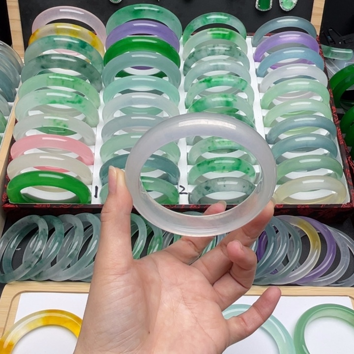 直播链接白月光65-66