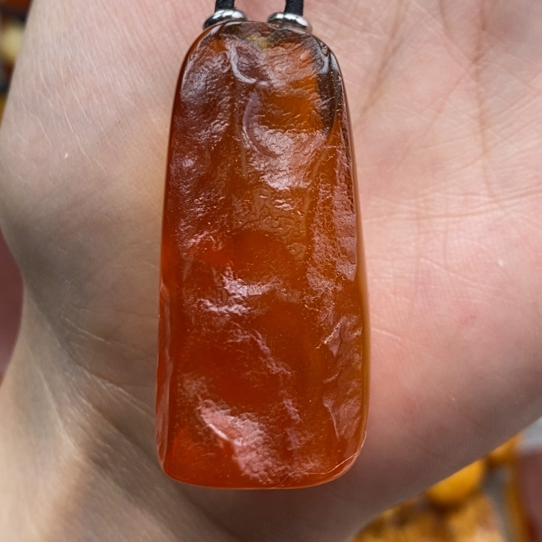 琥珀吊坠(赠链)未镶嵌