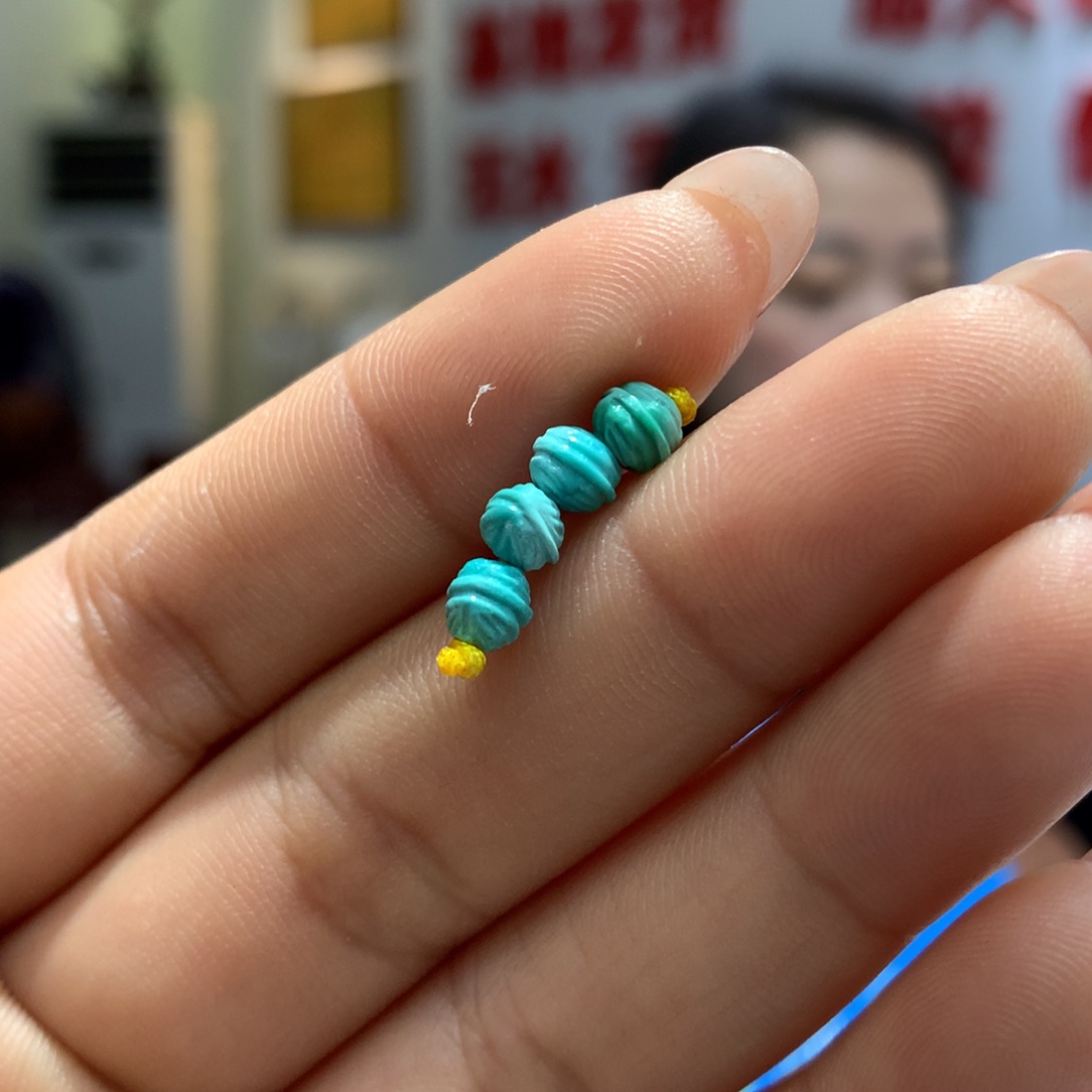 绿松石配饰未镶嵌