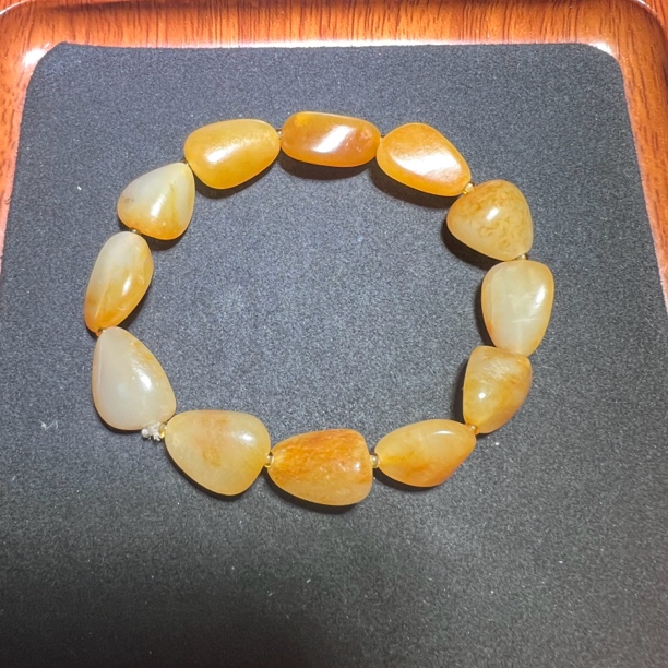 新疆和田玉籽原石手串27.9克