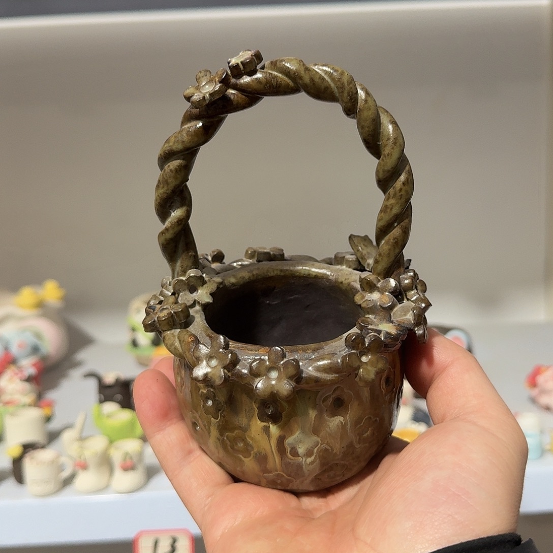 茜***9厂家直销手工花盆摆件