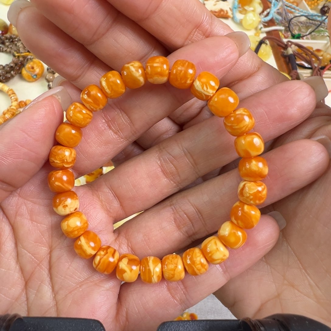 蜜蜡裸石未镶嵌蜜蜡