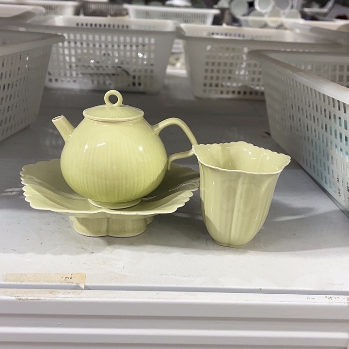 三件套哈哈哈哈哈