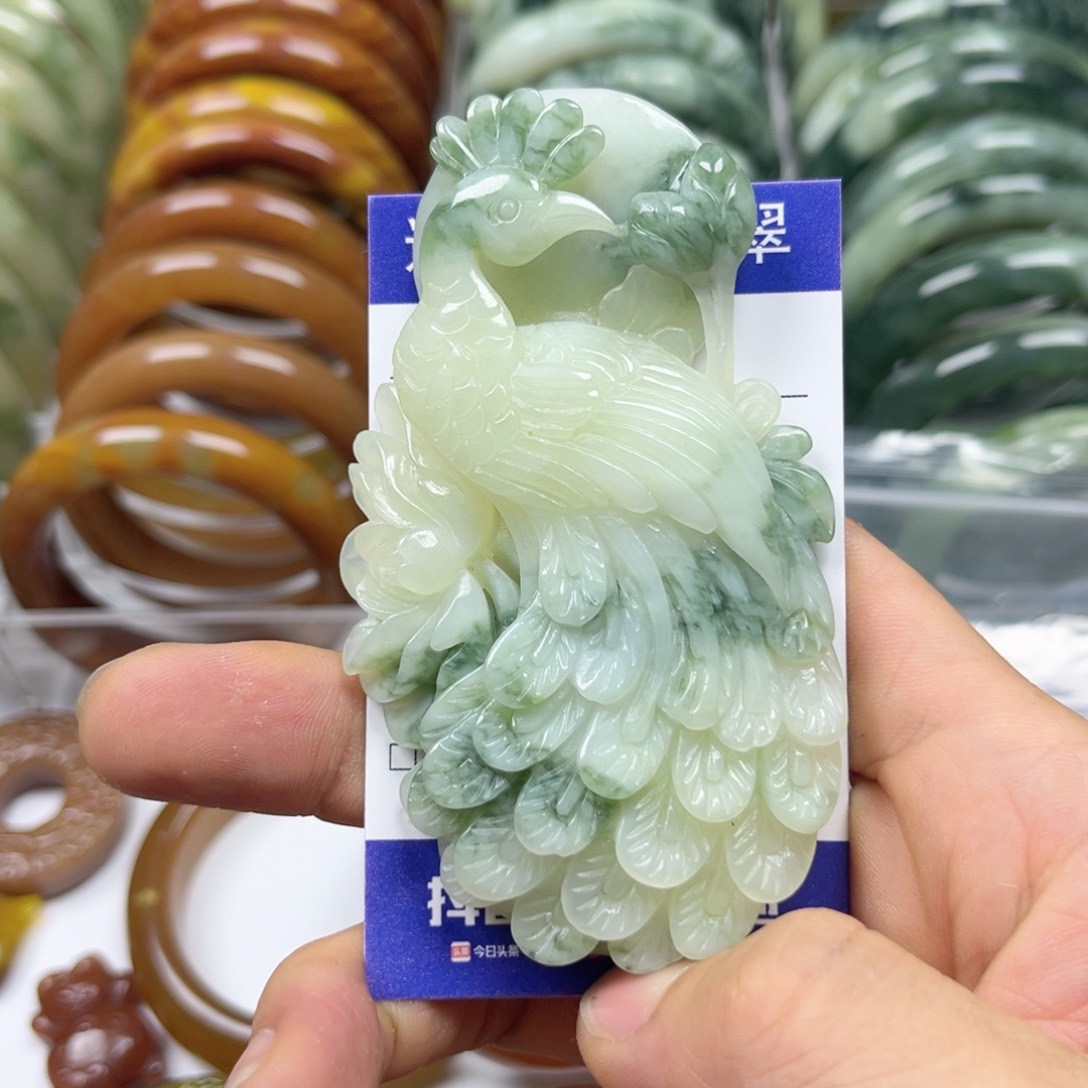 透闪石-蛇纹石玉手镯未镶嵌