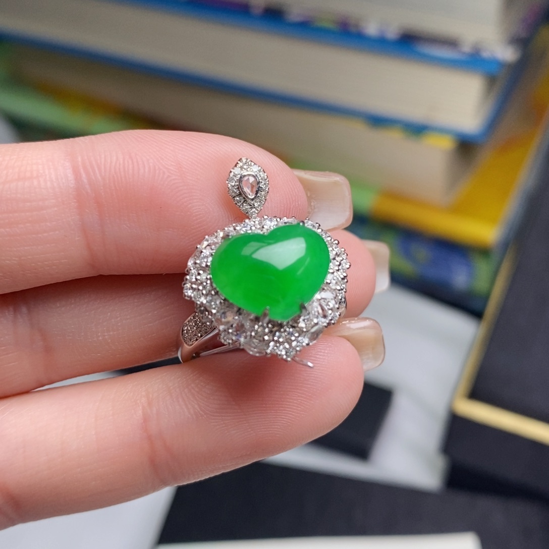 翡翠戒指18K金镶嵌爱心戒指吊坠两用款