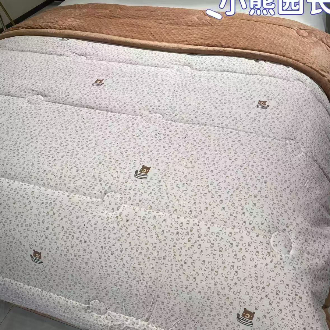 简约风四季通用卡通动漫床盖凉感枕巾枕芯面料