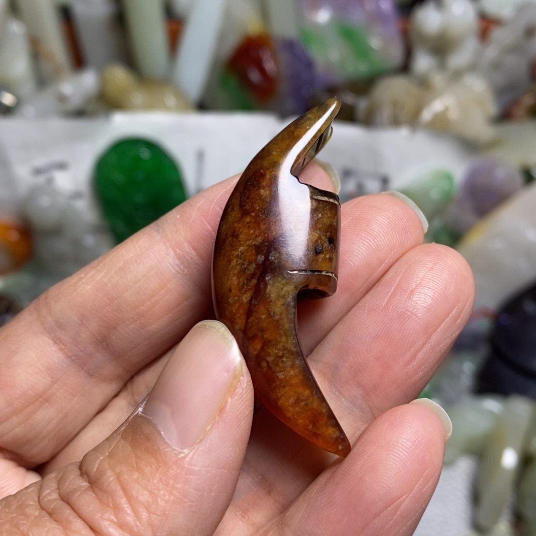 和田玉（糖玉）未镶嵌颈饰