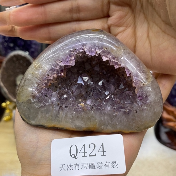 未镶嵌水晶大型摆件（非配饰）