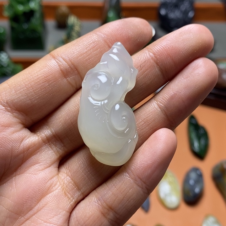 和田玉颈饰未镶嵌小*爱