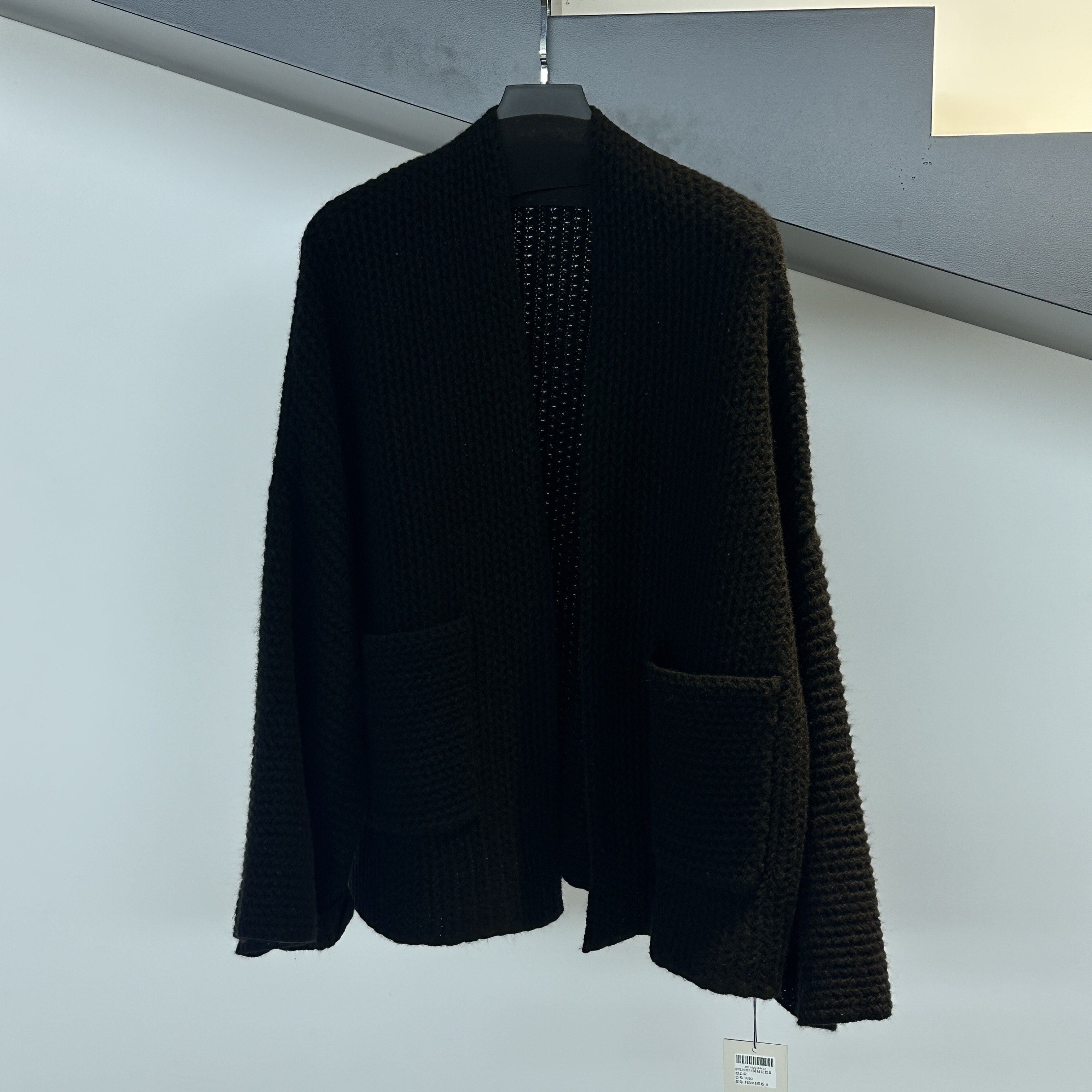 LUTACY.G 250917阔袖无扣上衣 黑色