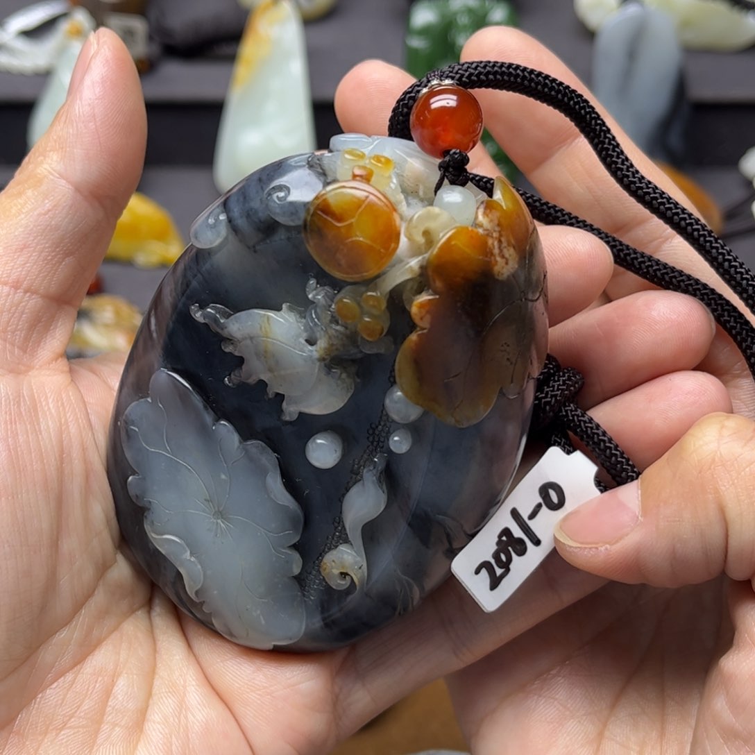 和田玉未镶嵌挂件