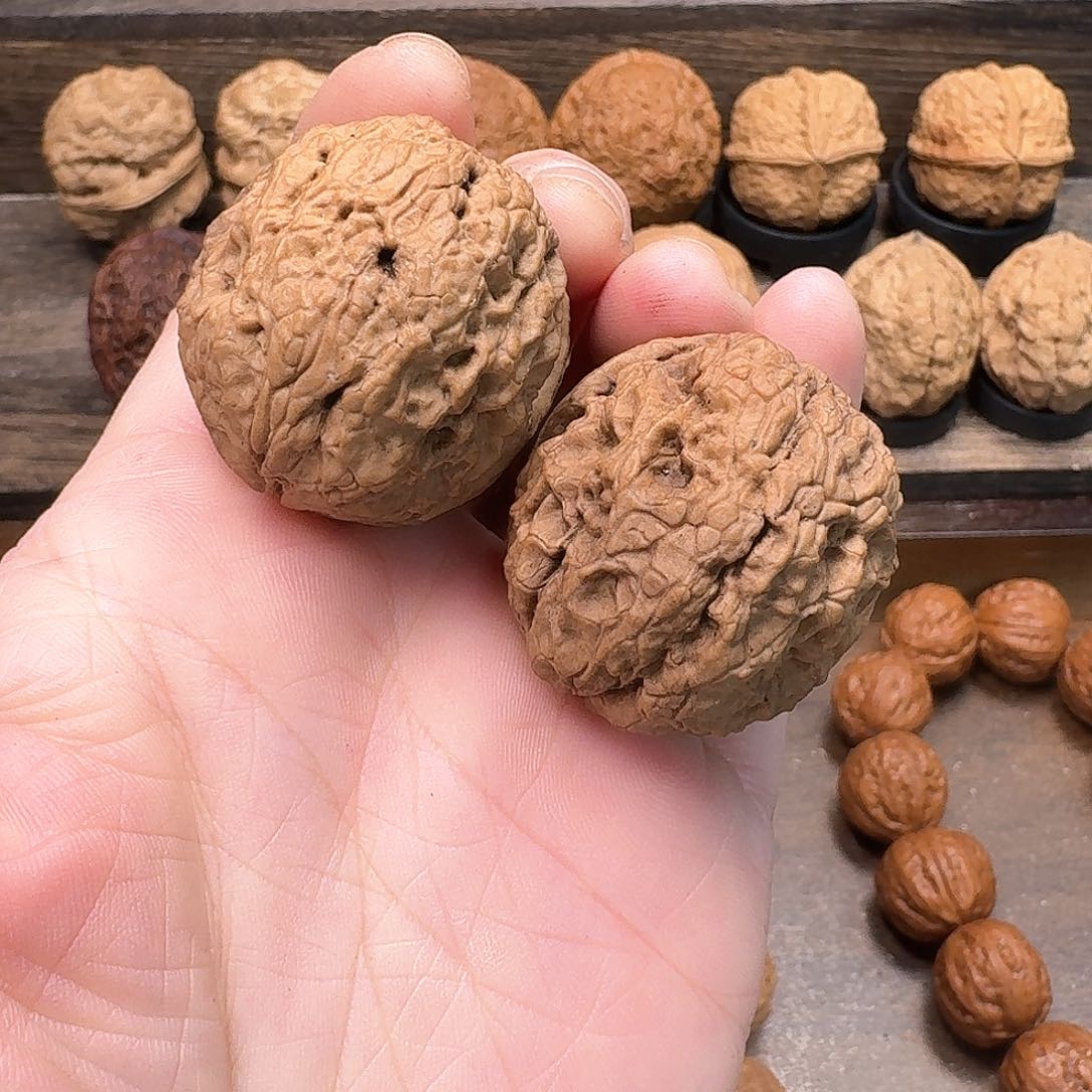 文玩核桃吊坠22血麒麟38尺寸