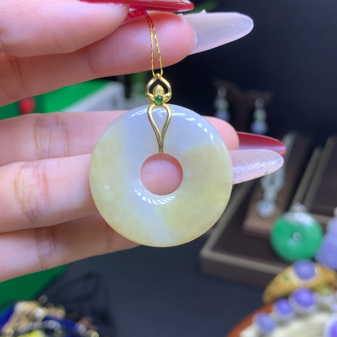 翡翠颈饰18K金镶嵌天然