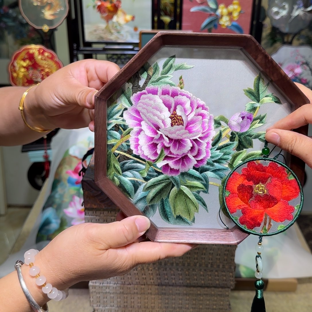 刺绣刺绣工艺精湛独特异色刺绣