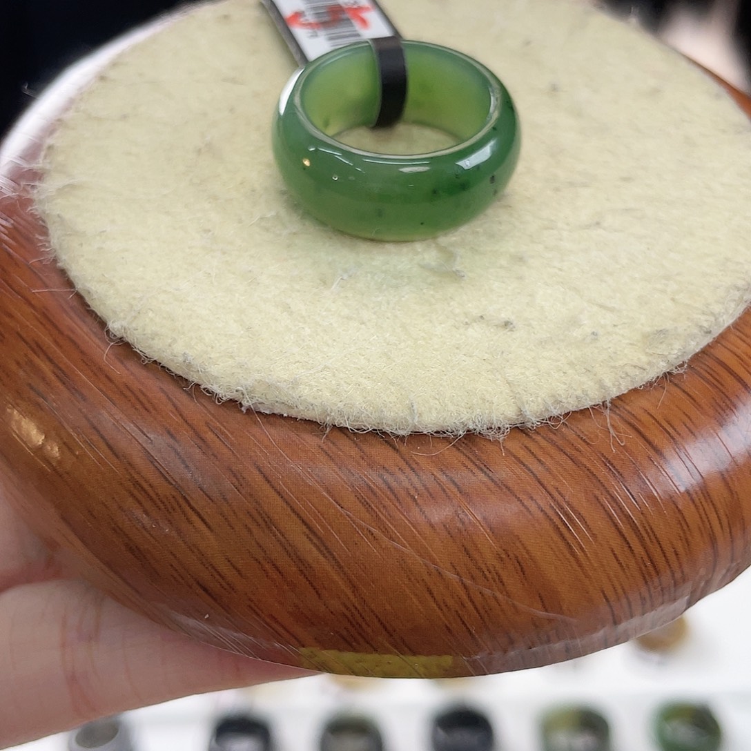 和田玉未镶嵌戒指c7。碧玉轮胎。18.1。不退换