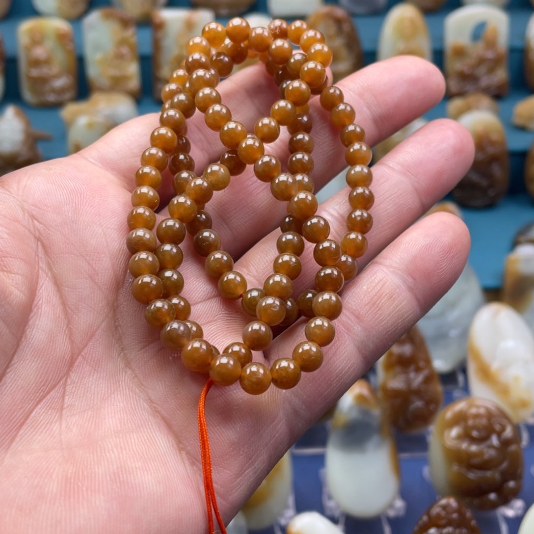 和田玉颈饰未镶嵌