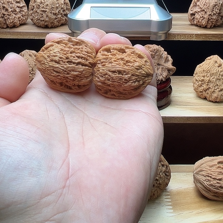 文玩核桃吊坠南疆石32小尺寸南疆石