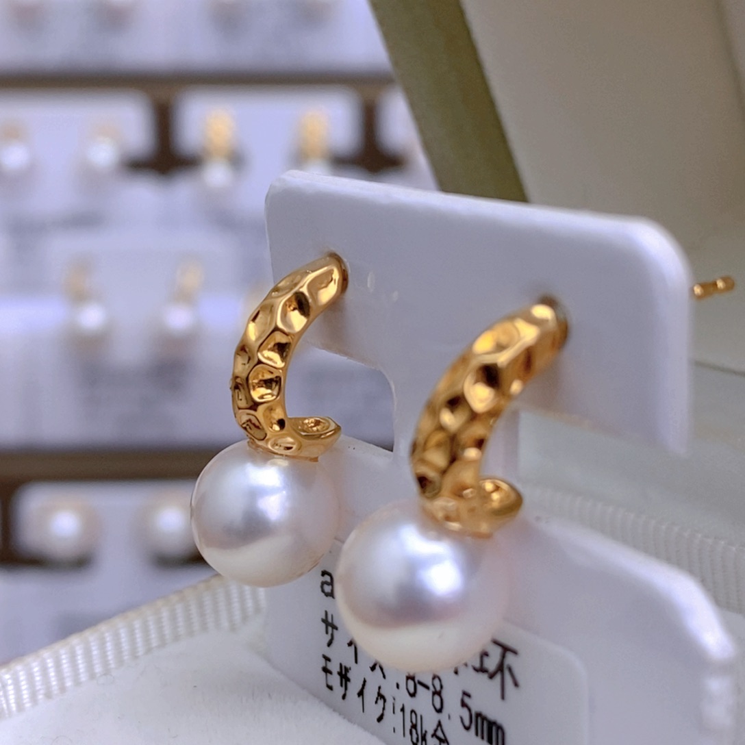 海水珍珠耳饰18K金镶嵌